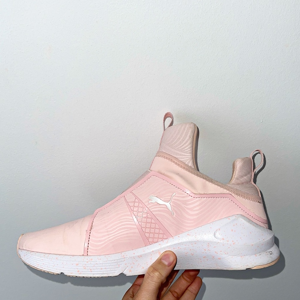Pale pink Puma Fierce (no box)
